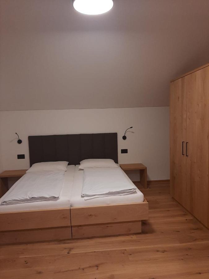 Garni Lindenhof Hotel Brunico Ngoại thất bức ảnh