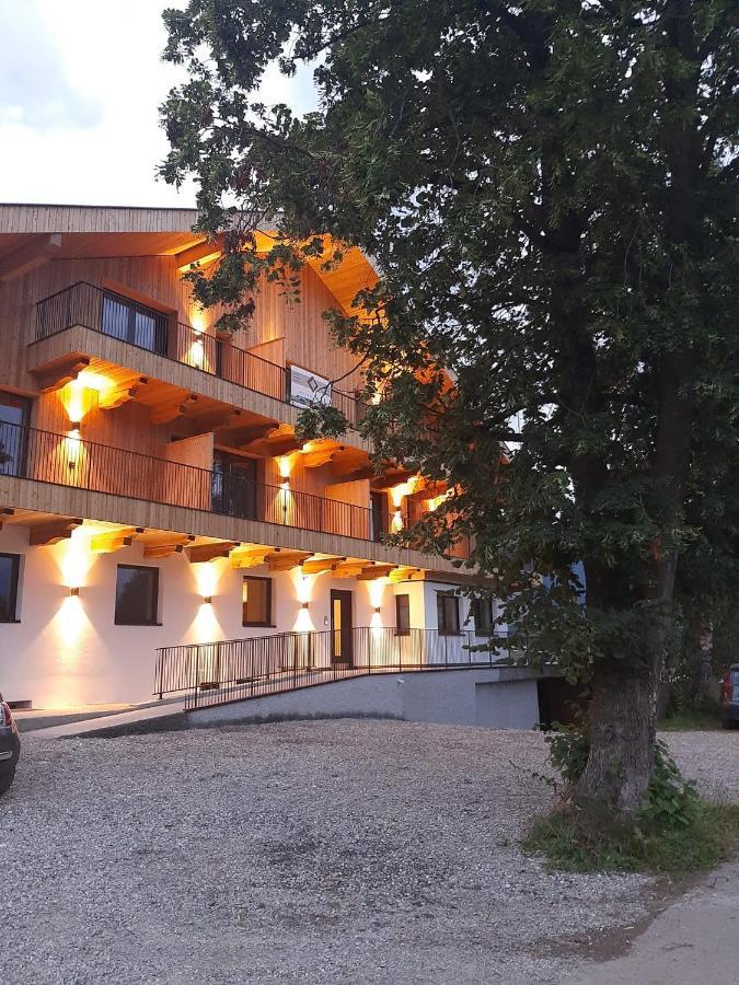 Garni Lindenhof Hotel Brunico Ngoại thất bức ảnh